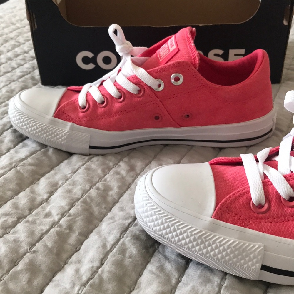 Converse - Picture 3 of 7